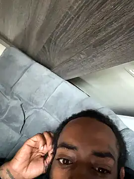 Snapshot of vaultclub chatting on October 8, 2025, 1:01 pm vaultclub online show from October 8, 2025, 1:01 pm