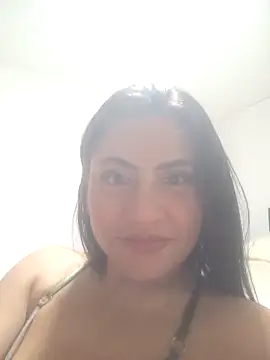 Snapshot of Maira_Diaz chatting on September 29, 2025, 12:44 pm Maira Diaz online show from September 29, 2025, 12:44 pm