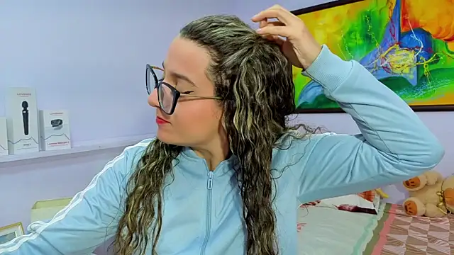 Snapshot of katiaa_lovv chatting on February 25, 2026, 12:16 pm katiaa lovv online show from February 25, 2026, 12:16 pm