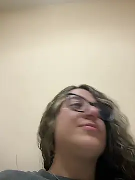 Snapshot of katiaa_lovv chatting on January 14, 2026, 6:22 pm katiaa lovv online show from January 14, 2026, 6:22 pm