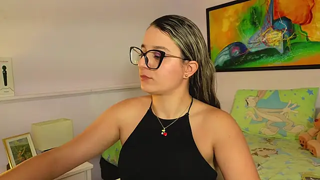 Snapshot of katiaa_lovv chatting on April 11, 2026, 7:50 pm katiaa lovv online show from April 11, 2026, 7:50 pm