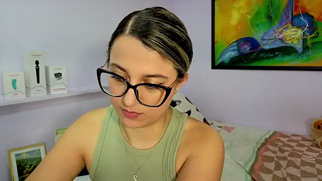 Snapshot of katiaa_lovv chatting on March 6, 2026, 12:11 pm katiaa lovv online show from March 6, 2026, 12:11 pm