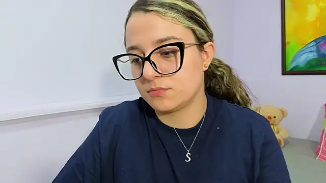 Snapshot of katiaa_lovv chatting on February 12, 2026, 12:10 am katiaa lovv online show from February 12, 2026, 12:10 am