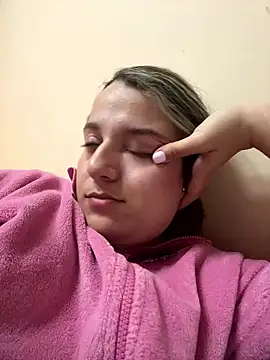 Snapshot of katiaa_lovv chatting on January 10, 2026, 8:37 pm katiaa lovv online show from January 10, 2026, 8:37 pm