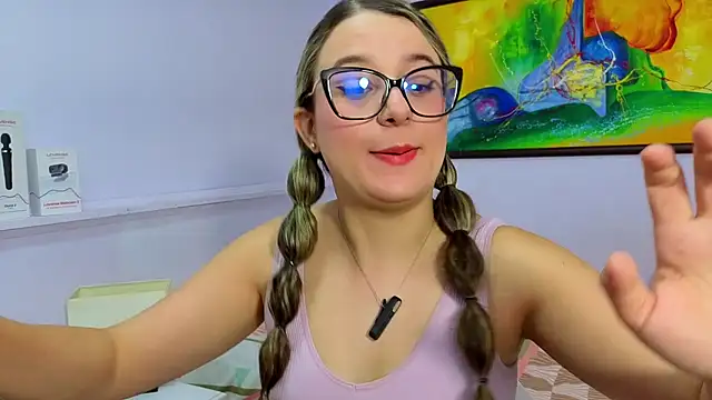 Snapshot of katiaa_lovv chatting on February 16, 2026, 12:04 pm katiaa lovv online show from February 16, 2026, 12:04 pm