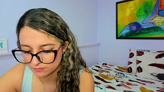 Snapshot of katiaa_lovv chatting on March 21, 2026, 3:05 pm katiaa lovv online show from March 21, 2026, 3:05 pm