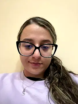 Snapshot of katiaa_lovv chatting on January 7, 2026, 6:13 pm katiaa lovv online show from January 7, 2026, 6:13 pm