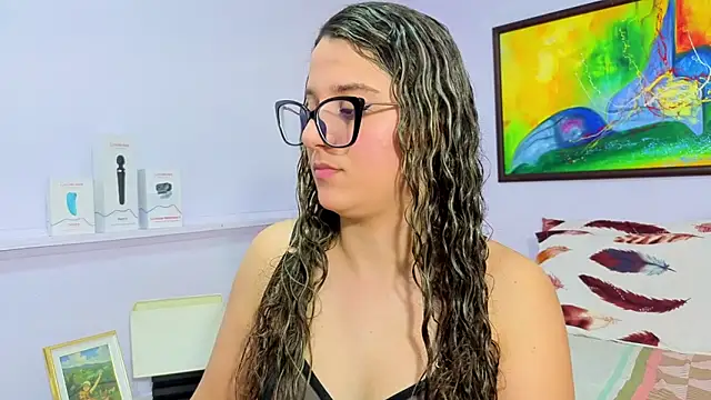 Snapshot of katiaa_lovv chatting on February 27, 2026, 7:35 pm katiaa lovv online show from February 27, 2026, 7:35 pm