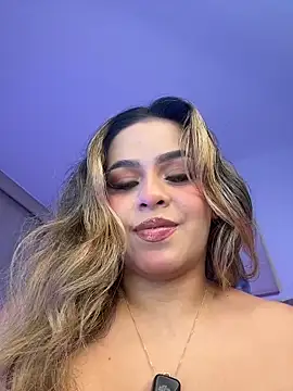 Snapshot of itsdanividarte chatting on March 22, 2026, 5:21 am itsdanividarte online show from March 22, 2026, 5:21 am
