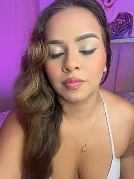 Snapshot of itsdanividarte chatting on May 28, 2026, 11:43 pm itsdanividarte online show from May 28, 2026, 11:43 pm