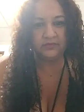 Snapshot of MEYBELLATINA chatting on September 29, 2025, 10:15 pm MEYBELLATINA online show from September 29, 2025, 10:15 pm