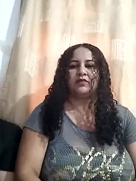 Snapshot of MEYBELLATINA chatting on October 15, 2025, 9:34 pm MEYBELLATINA online show from October 15, 2025, 9:34 pm