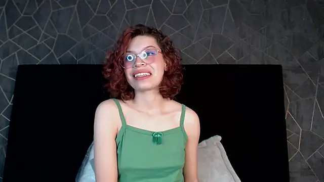 Snapshot of sophie_blaake chatting on November 24, 2025, 3:17 am sophie blaake online show from November 24, 2025, 3:17 am