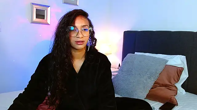 Snapshot of SashaBowei chatting on November 30, 2025, 1:39 am SashaBowei online show from November 30, 2025, 1:39 am