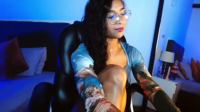 Snapshot of SashaBowei chatting on November 8, 2025, 2:04 am SashaBowei online show from November 8, 2025, 2:04 am