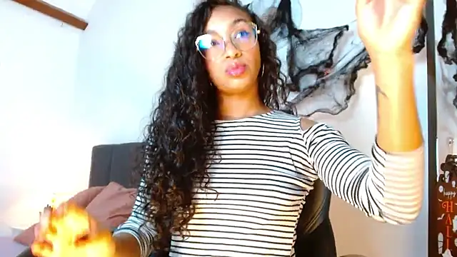 Snapshot of SashaBowei chatting on October 30, 2025, 1:26 am SashaBowei online show from October 30, 2025, 1:26 am