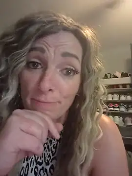 arianna1993 online show from October 2, 2025, 2:26 am