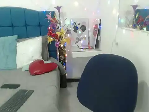 Aaron Foxxx online show from December 1, 2025, 7:04 pm