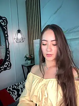 Snapshot of Honey_noir chatting on February 16, 2026, 6:39 pm Honey noir online show from February 16, 2026, 6:39 pm