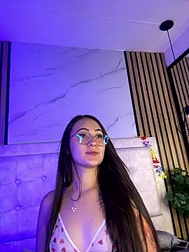 Snapshot of Honey_noir chatting on January 12, 2026, 9:41 pm Honey noir online show from January 12, 2026, 9:41 pm