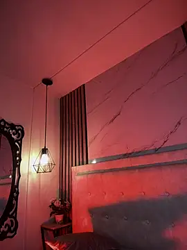 Snapshot of Honey_noir chatting on February 14, 2026, 6:08 pm Honey noir online show from February 14, 2026, 6:08 pm