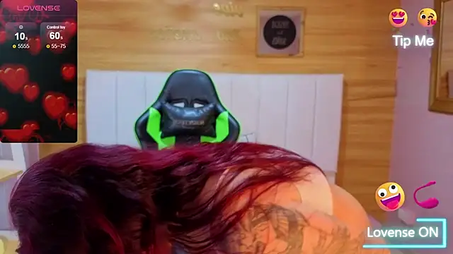 Snapshot of draviana_a_ chatting on December 20, 2025, 2:58 am draviana a online show from December 20, 2025, 2:58 am