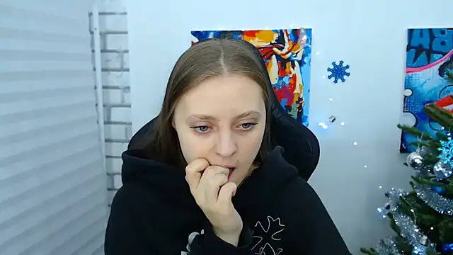 ArinaBelle online show from December 18, 2025, 12:49 am