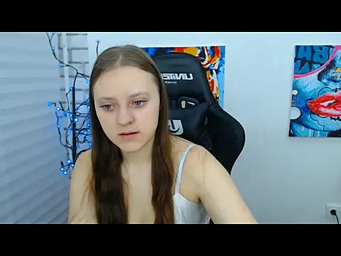 ArinaBelle online show from December 14, 2025, 12:17 am