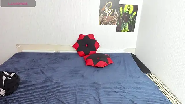 Snapshot of Cattie_w_ chatting on November 5, 2025, 1:42 am Cattie w online show from November 5, 2025, 1:42 am