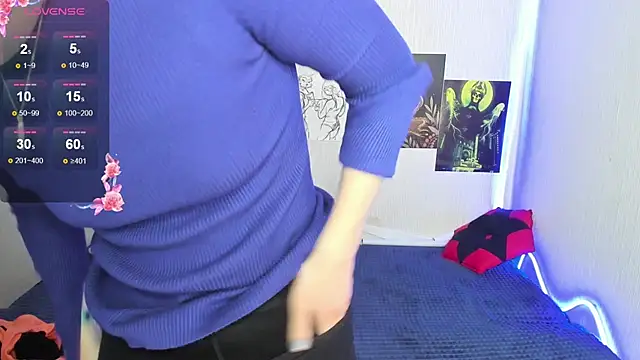 Snapshot of Cattie_w_ chatting on December 17, 2025, 1:10 am Cattie w online show from December 17, 2025, 1:10 am