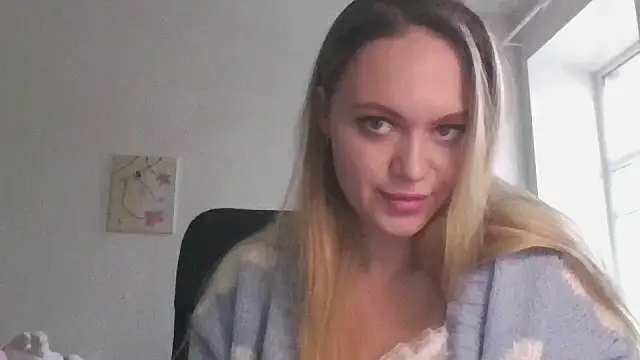 Snapshot of Cynoraye chatting on January 16, 2026, 9:57 am Cynoraye online show from January 16, 2026, 9:57 am