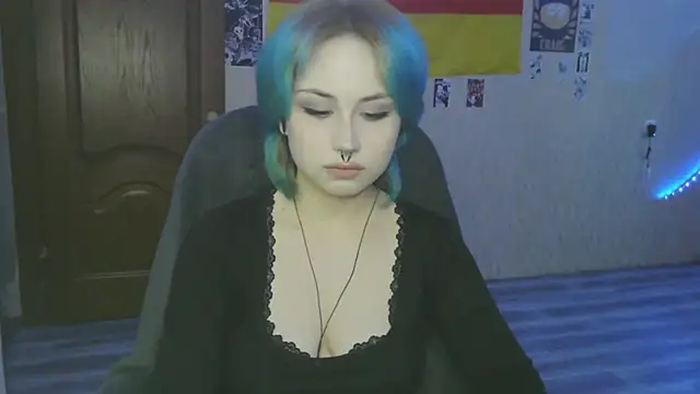 LeisaHopperstad online show from March 2, 2026, 2:13 pm