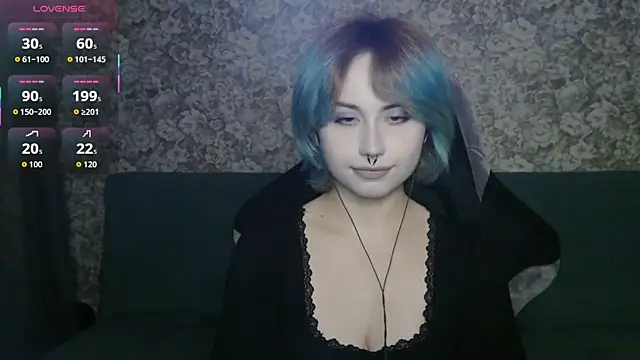 Snapshot of LeisaHopperstad chatting on April 18, 2026, 7:07 pm LeisaHopperstad online show from April 18, 2026, 7:07 pm