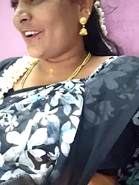 Snapshot of navyasree143 chatting on October 30, 2025, 1:31 pm navyasree143 online show from October 30, 2025, 1:31 pm