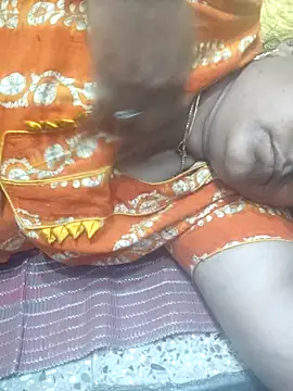 Snapshot of navyasree143 chatting on December 14, 2025, 4:34 pm navyasree143 online show from December 14, 2025, 4:34 pm