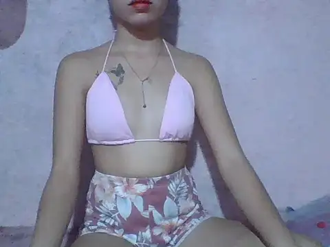 SweetPussie18x online show from June 30, 2026, 1:16 am