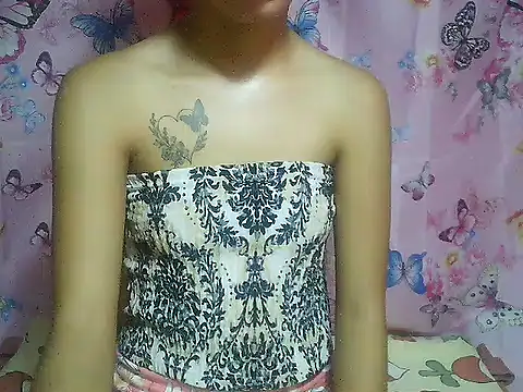 Snapshot of SweetPussie18x chatting on November 11, 2025, 3:12 am SweetPussie18x online show from November 11, 2025, 3:12 am