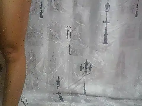 Snapshot of SweetPussie18x chatting on December 14, 2025, 8:09 am SweetPussie18x online show from December 14, 2025, 8:09 am