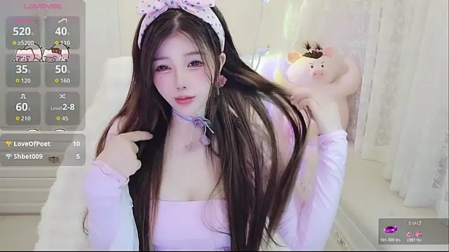 Snapshot of Coco-Di chatting on May 14, 2026, 1:57 am Coco-Di online show from May 14, 2026, 1:57 am