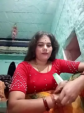 Snapshot of Sapna__wq1 chatting on October 18, 2025, 6:32 pm Sapna wq1 online show from October 18, 2025, 6:32 pm