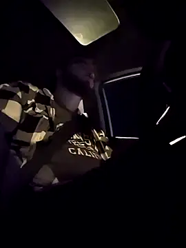 bear8t online show from October 28, 2025, 6:56 am