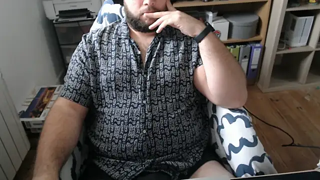 chubbear fr online show from October 16, 2025, 10:01 am