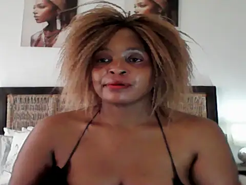 Snapshot of Blacksashaxx chatting on April 21, 2026, 10:55 am Blacksashaxx online show from April 21, 2026, 10:55 am