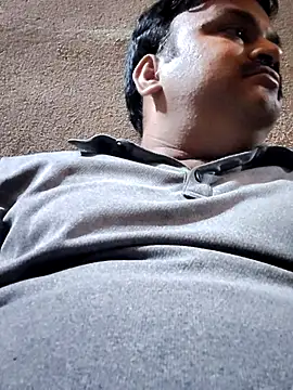 Snapshot of desiyouth94 chatting on October 22, 2025, 2:49 pm desiyouth94 online show from October 22, 2025, 2:49 pm