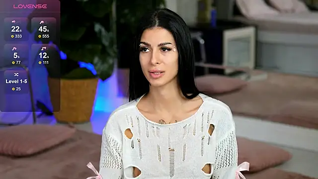 Snapshot of EvaAmanti chatting on November 11, 2025, 4:29 am EvaAmanti online show from November 11, 2025, 4:29 am