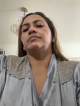 Snapshot of violetpolo chatting on October 19, 2025, 11:07 pm violetpolo online show from October 19, 2025, 11:07 pm