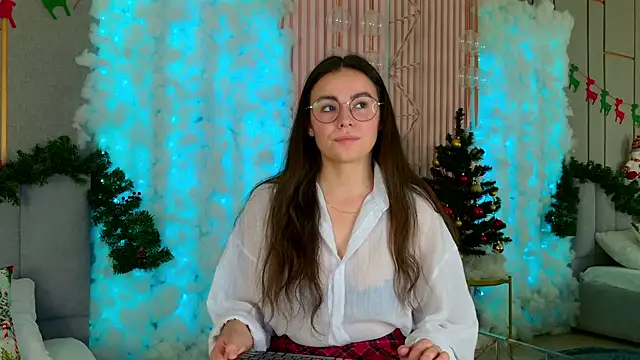 Snapshot of GabiBatista chatting on December 23, 2025, 5:07 am GabiBatista online show from December 23, 2025, 5:07 am