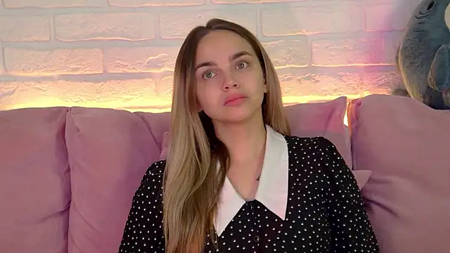 AnitaVenture online show from October 16, 2025, 4:21 am