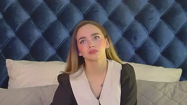 AnitaVenture online show from April 6, 2026, 4:41 am