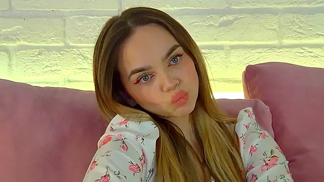 AnitaVenture online show from February 20, 2026, 6:26 am